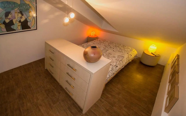 Angel's Nest Apartment