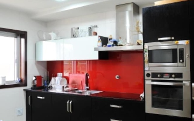 Apartment with 3 Bedrooms in São Félix Da Marinha, with Furnished Terrace And Wifi - 500 M From the Beach