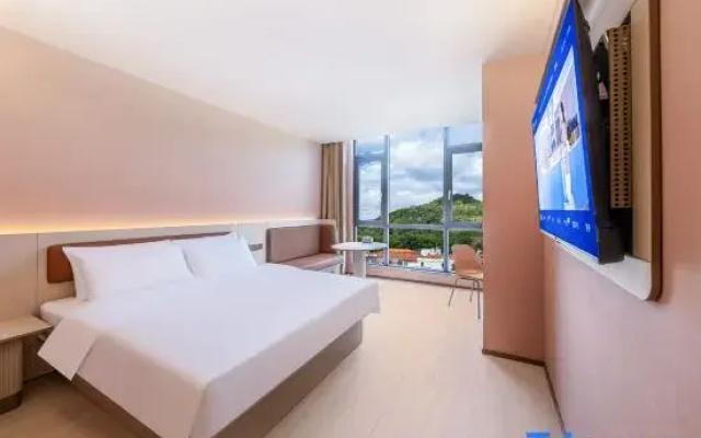 HanTing Hotel (Mangshi Great Pagoda)