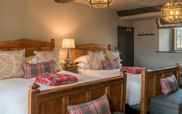 The Lygon Arms - an Iconic Luxury Hotel