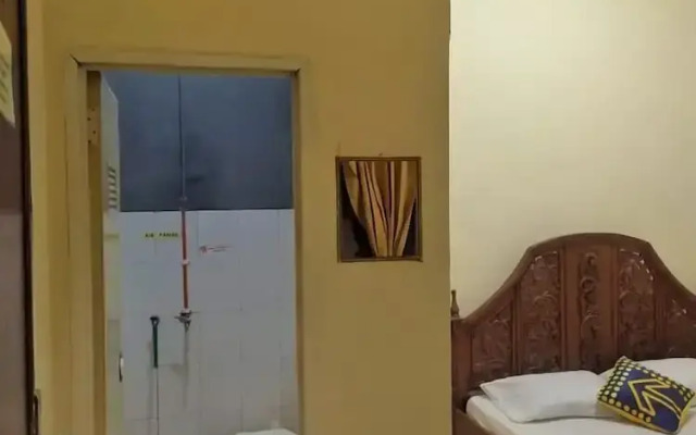 Sawojajar Inn