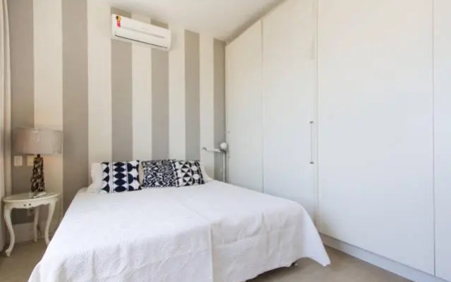 Apt Copacabana vista total mar 1003