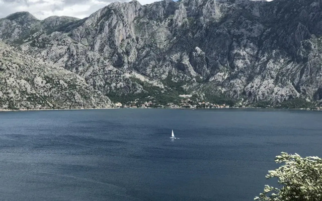 Two Bedroom Apartment With Amazing Views