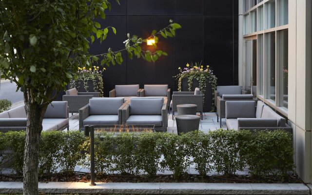 Courtyard Montreal Airport