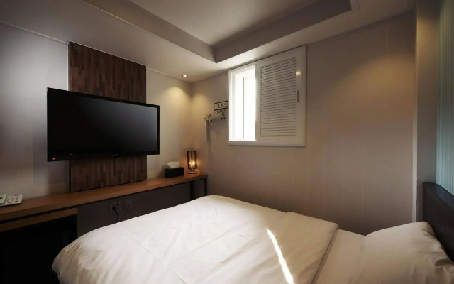 New Suwon Tourist Hotel