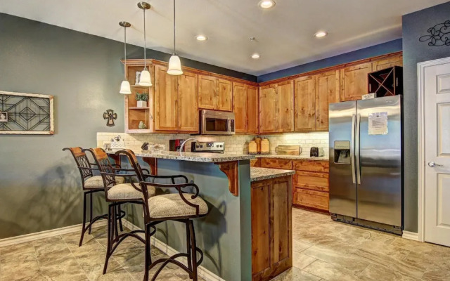 Cliffside Paradise RG 308