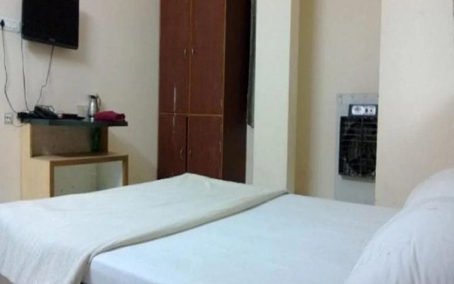 Hotel Om by FabHotels