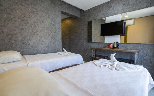 Emilia Hotel
