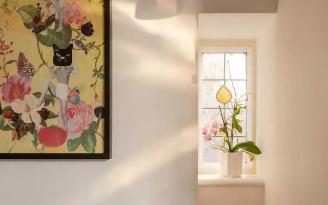 Lovely Home for 2 Near Station