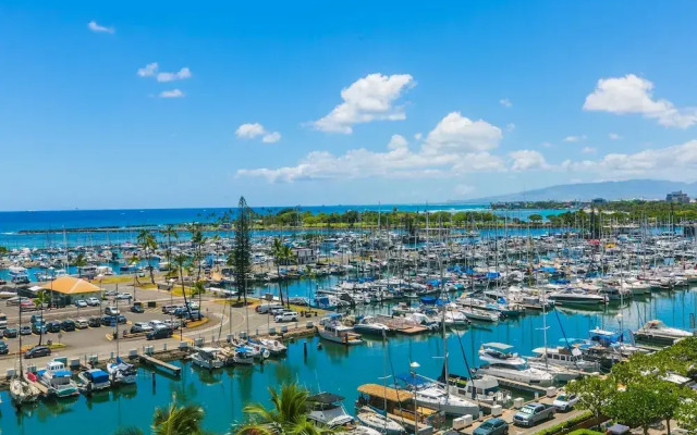 Spacious One Bedroom Harbor View Condos at Ilikai Marina With Private Balcony