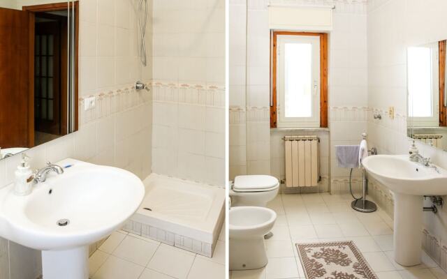 Graceful Apartment in Napoli With Balcony