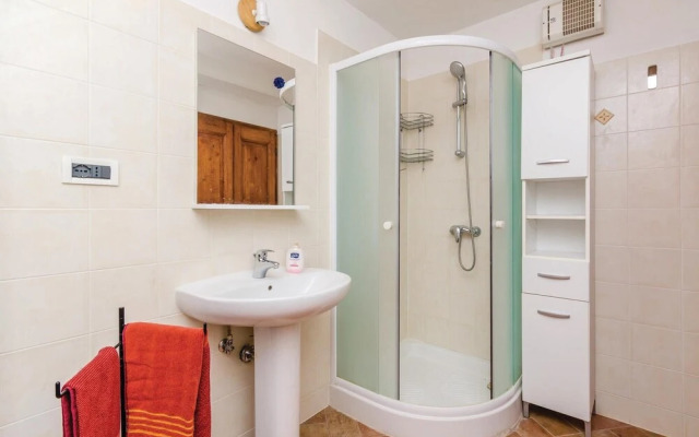 Awesome Home in Kuna Peljeska With Wifi and 4 Bedrooms