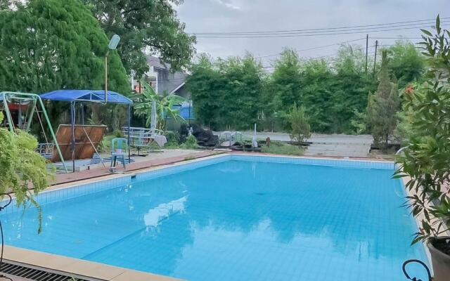 Rumah Panggung Guest House Syariah RedPartner