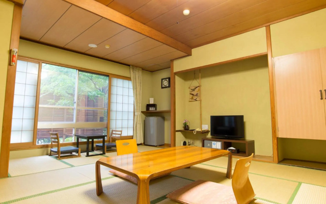 Arima Onsen Motoyu Ryuusenkaku – Guest Rooms – Kobe