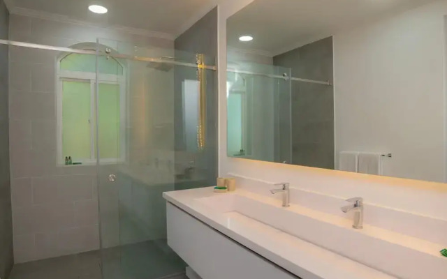 Colina 5D - 3 bdr 2 Bath Family