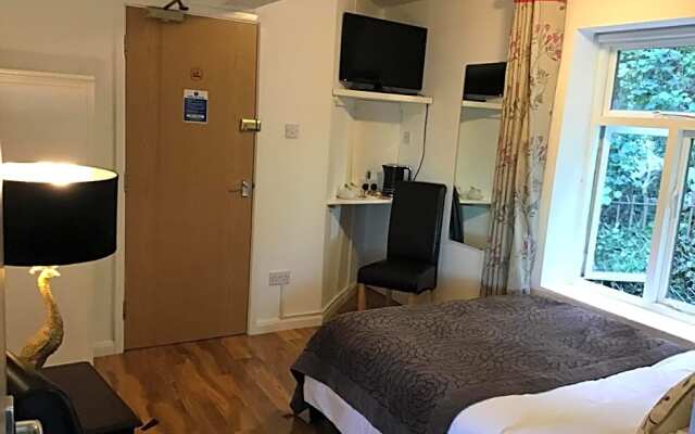 Sids restaurant and bar with rooms