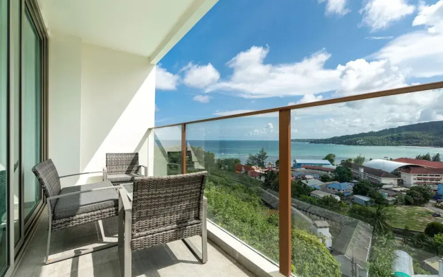Sea View 2BR Apartment C73 in Oceana