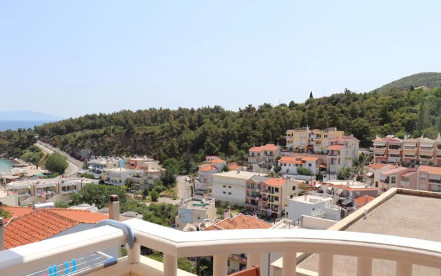 Iris Deluxe Suites 1