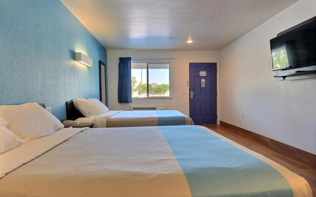 Motel 6 Rockport, TX