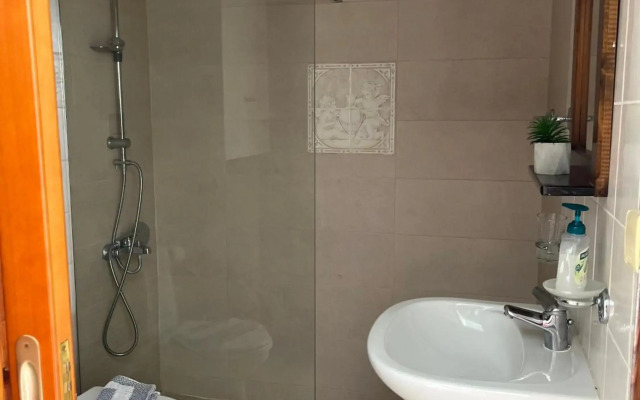 Skandalis Traditional Suites