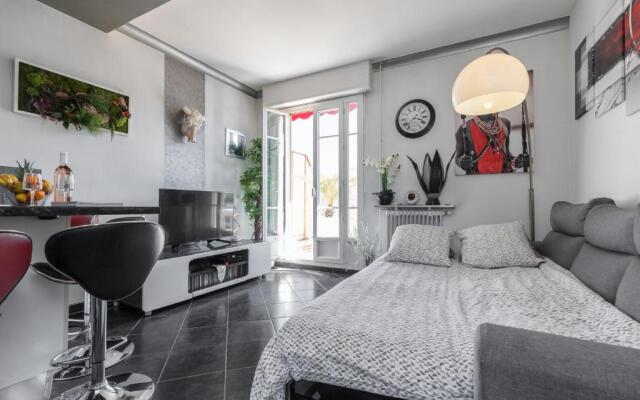 Le Mantega - F2 Moderne,Centre Ville, 2 Grandes Terrasses,Climatisation, Ascenseur