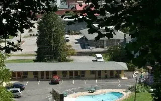 Relax Inn - Bryson City