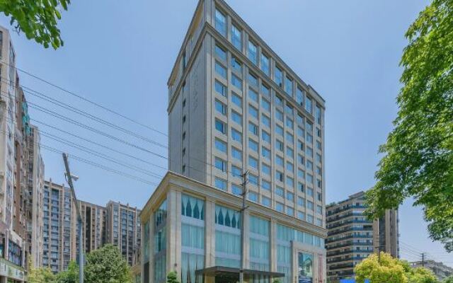 Xinjin Minyoun Lia! by Minyoun Yue Hotel