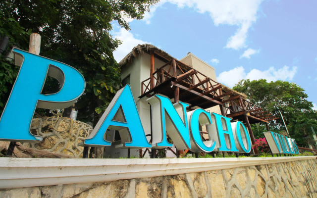 Hotel Pancho Villas