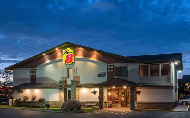 Super 8 Bemidji MN