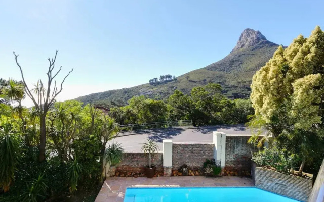 Family Home With Views Pool Garden 100 Geneva