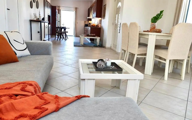 Theasis Apartments