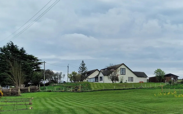 Seaside Escape at Ty Bugail - Holyhead