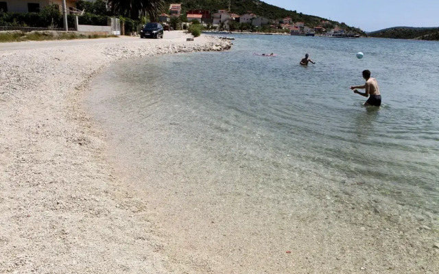 Mar - 10m From the sea - A1