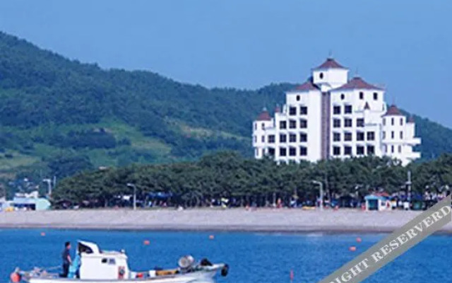 Southern Beach Hotel