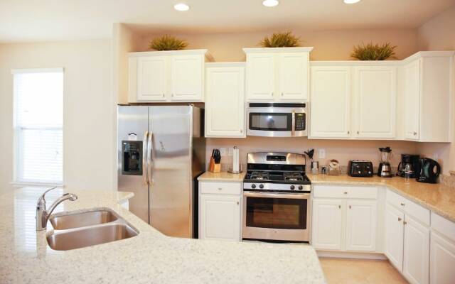 OA24 Solterra 6BR Pool Home GRoom