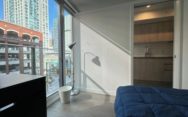 Silverstone Downtown Long-Term stay