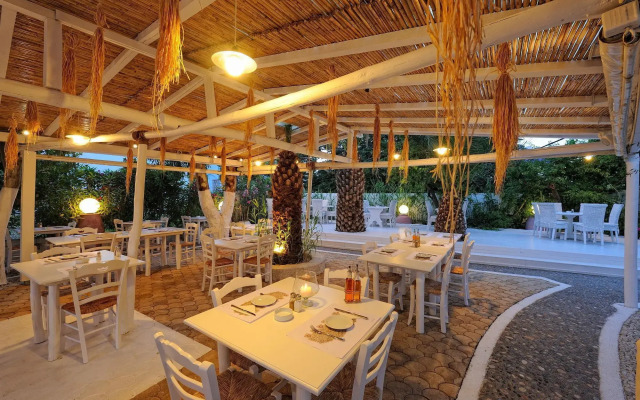 Drossia Lounge Studios & Gourmet Restaurant