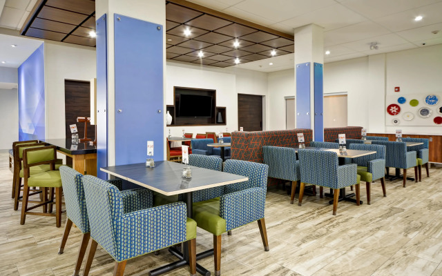 Holiday Inn Express Evansville by IHG
