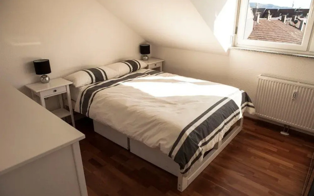 Deluxe City Apartment