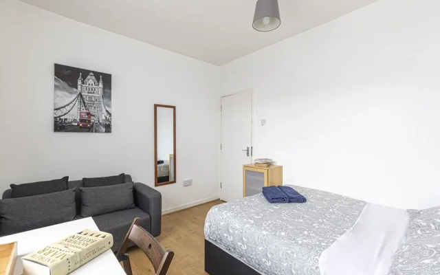 Tower Bridge Accommodation - 11