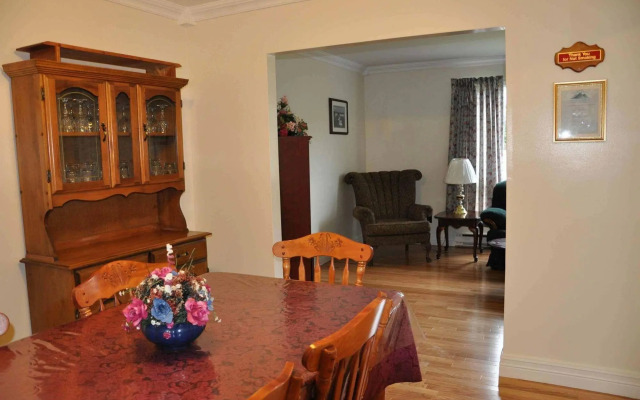 Comerford's Ocean View Efficiency Units