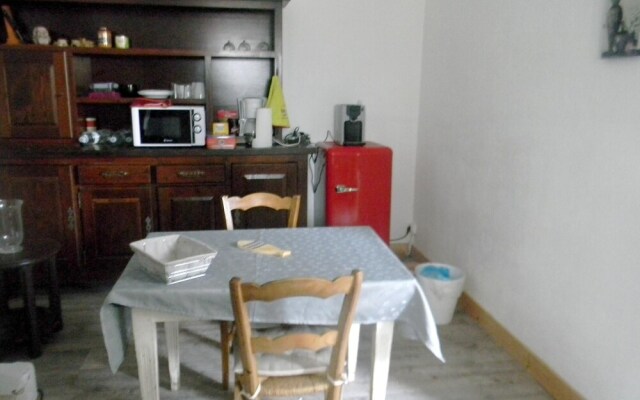 Studio In Langon With Enclosed Garden And Wifi