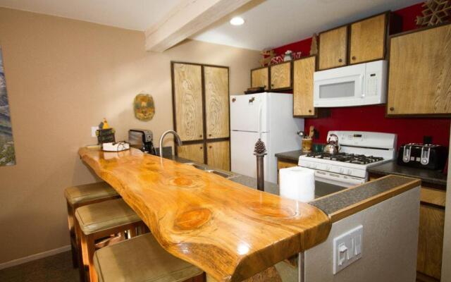 Mammoth Ski & Racquet Club #082