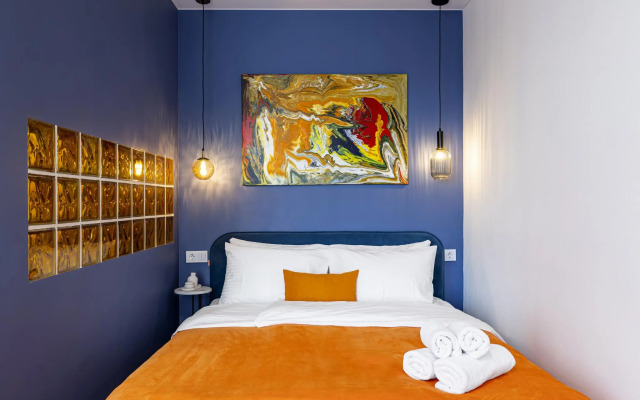 Axis (Аксис) на улице Руставели