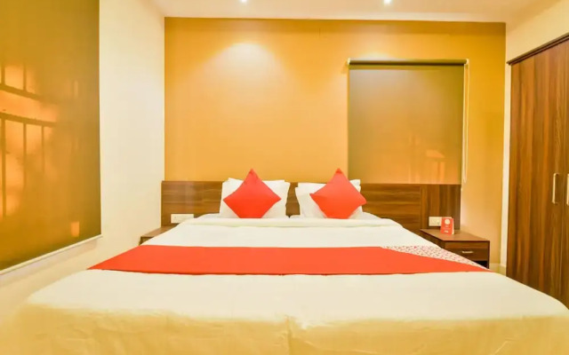 OYO Home 82829 Modern Studio