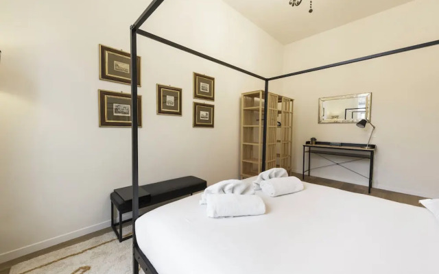 Salutati Apartments by MMega