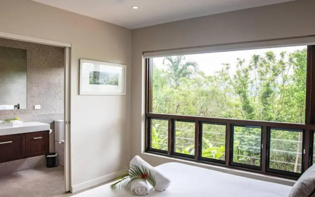 Bangalow - Best View in Port Douglas