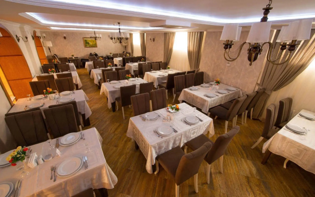 Qebele Yeddı Gozel Hotel