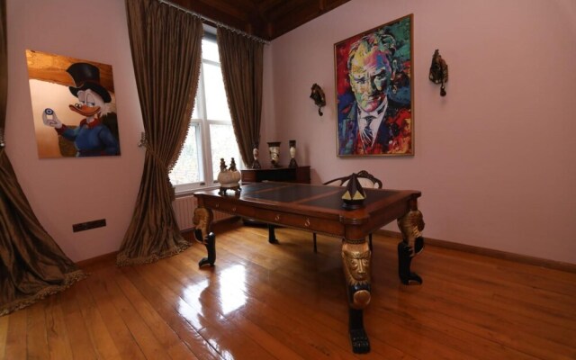 Luxury Pavilion With Bosphorus View in Beylerbeyi