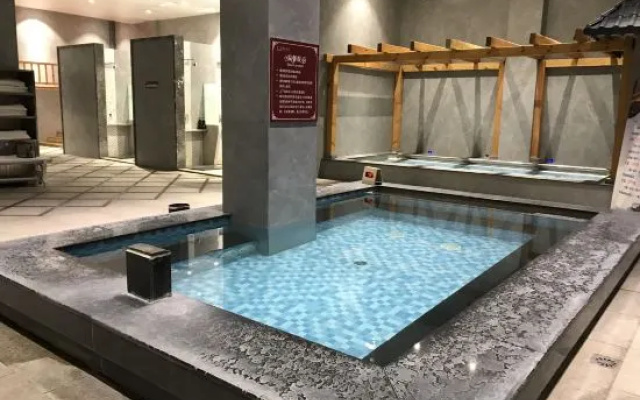 Yuxian Zixuan International Hotel – Pool – Yangquan